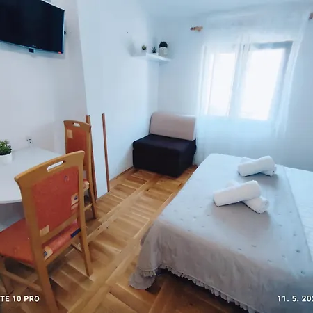 Διαμέρισμα Kids Friendly Seaside - Sibenik