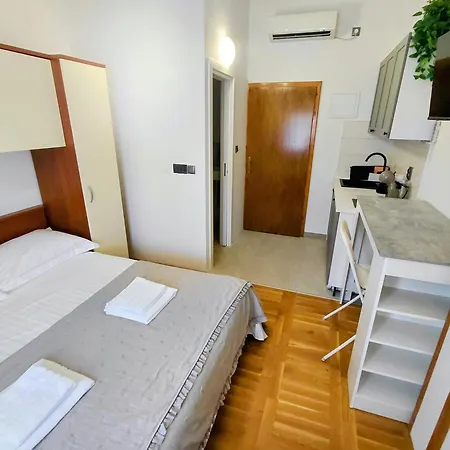 Apartment Kids Friendly Seaside - Sibenik