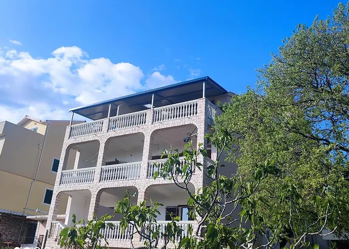 Kids Friendly Seaside - Sibenik