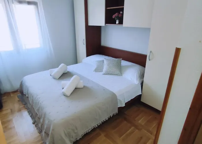 Kids Friendly Seaside - Sibenik * Grebaštica